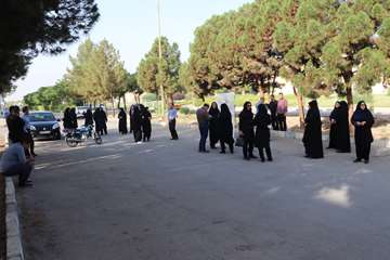 همایش پیاده روی در دانشگاه علوم پزشکی کاشان برگزار شد